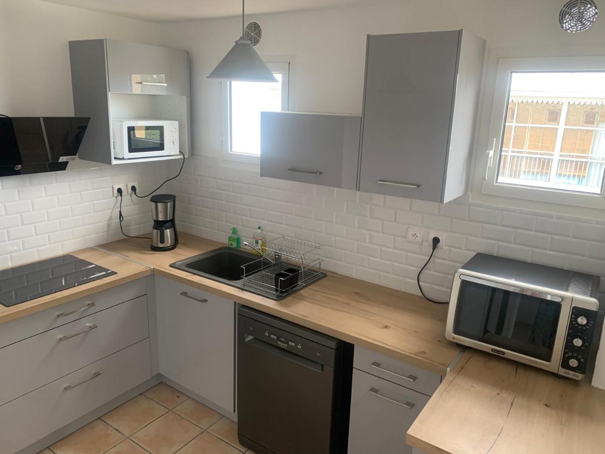 Ti Kaz Apaya Apartment Saint Pierre Luaran gambar